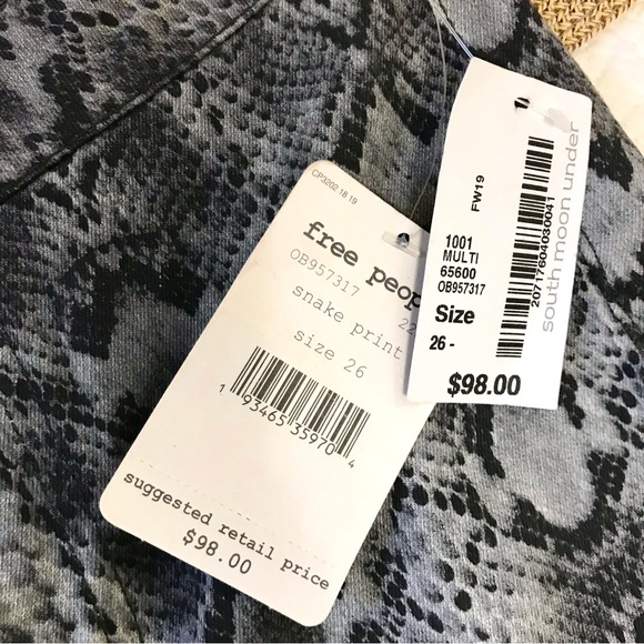 NWT We the Free Just Float On Flare Jeans - Picture 12 of 16